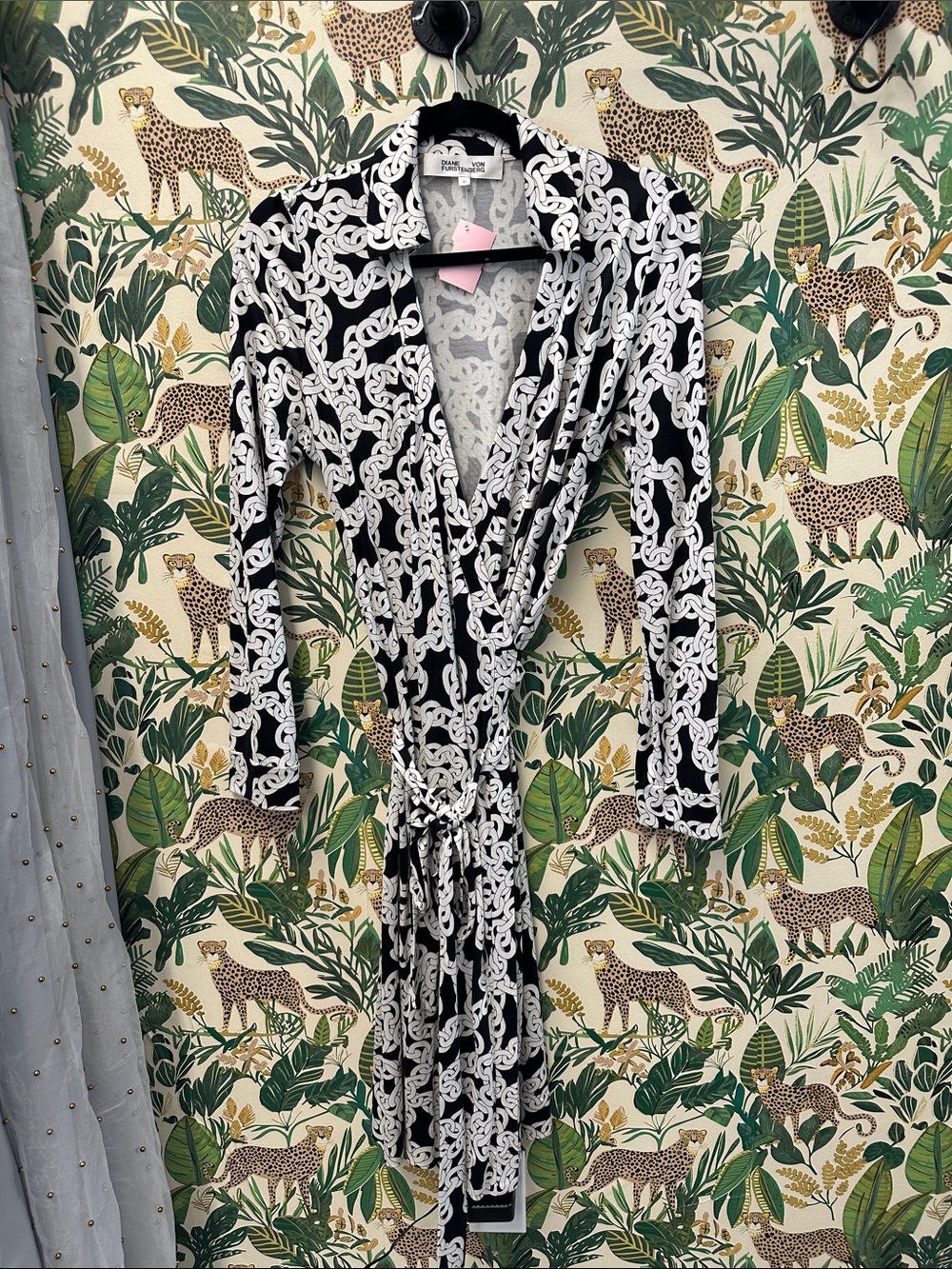 Diane von Furstenberg Black & White Chain-Print Wrap Dress 10